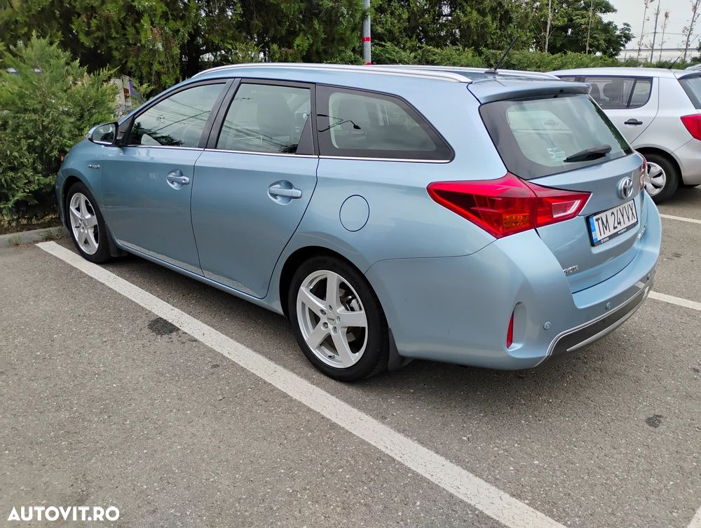 Toyota Auris 1.8 L VVT-i TS Hybrid Sol+ - 8