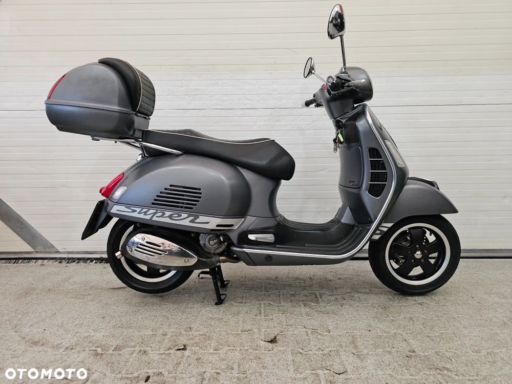 Piaggio Vespa - 9