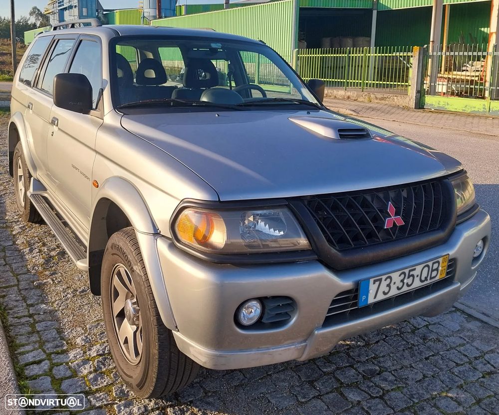 Mitsubishi Pajero Sport 2.5 TD GLS - 3