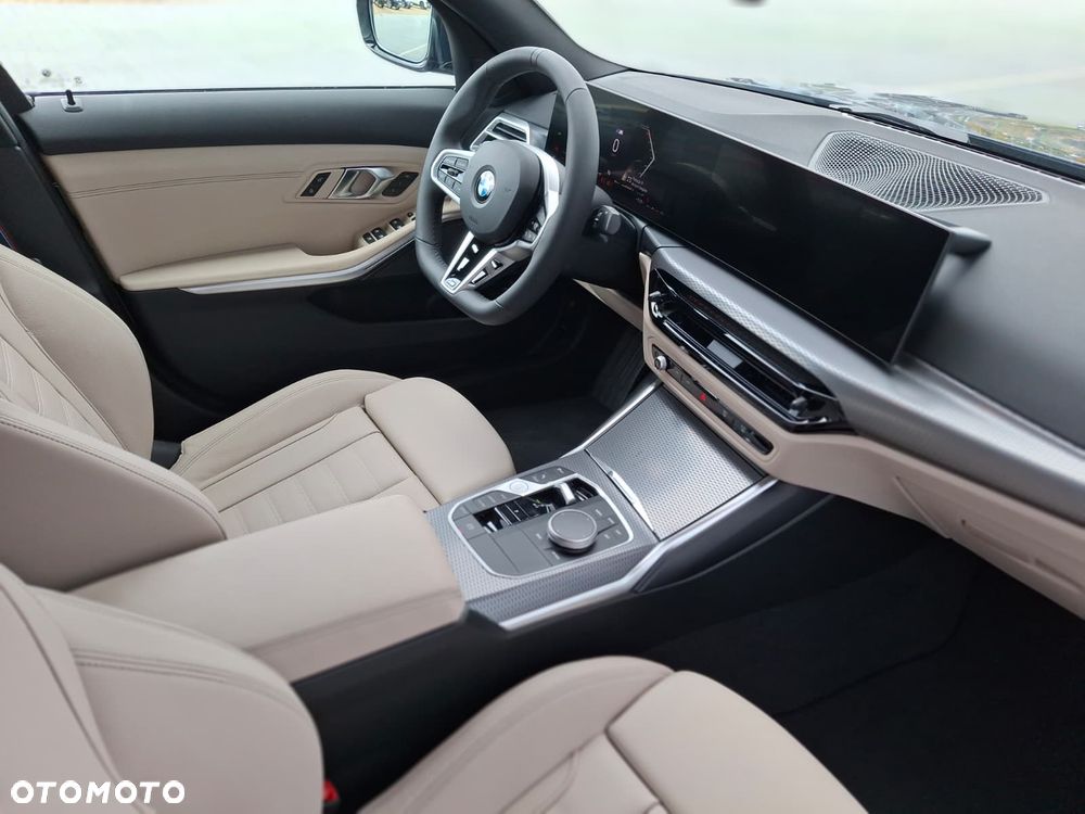 BMW Seria 3 320i xDrive M Sport - 19