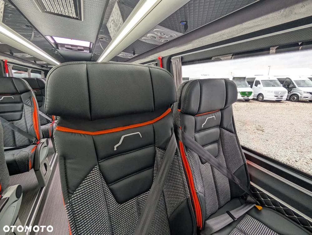 Mercedes-Benz Sprinter 519 - 22