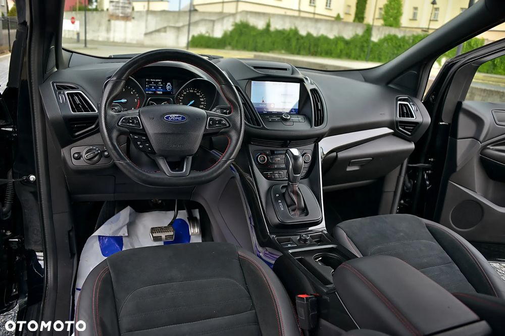 Ford Kuga 2.0 TDCi 4x4 ST-Line - 7