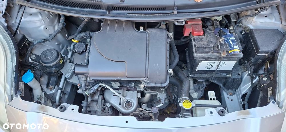 Toyota Yaris - 11