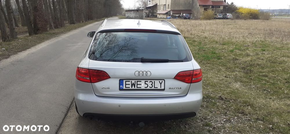 Audi A4 Avant 2.0 TDI DPF Ambiente - 8