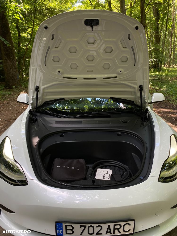 Tesla Model 3 - 17
