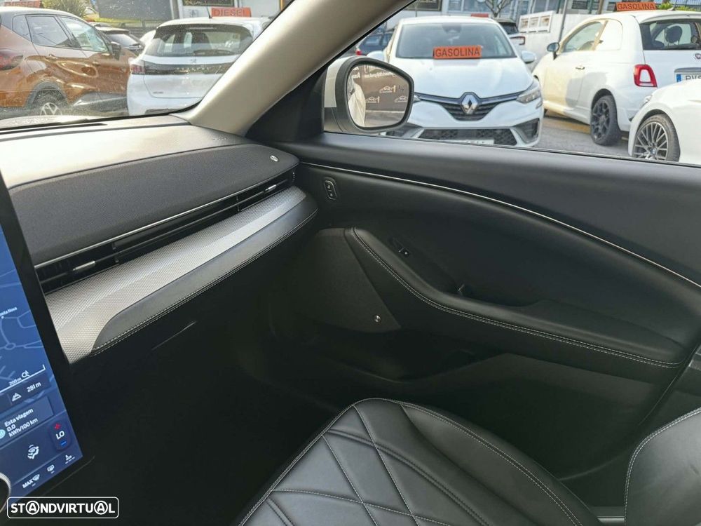 Ford Mustang Mach-E 75.7 kWh Base - 28