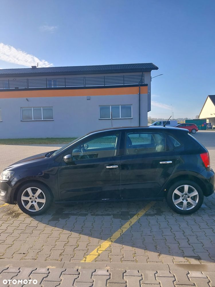 Volkswagen Polo - 2
