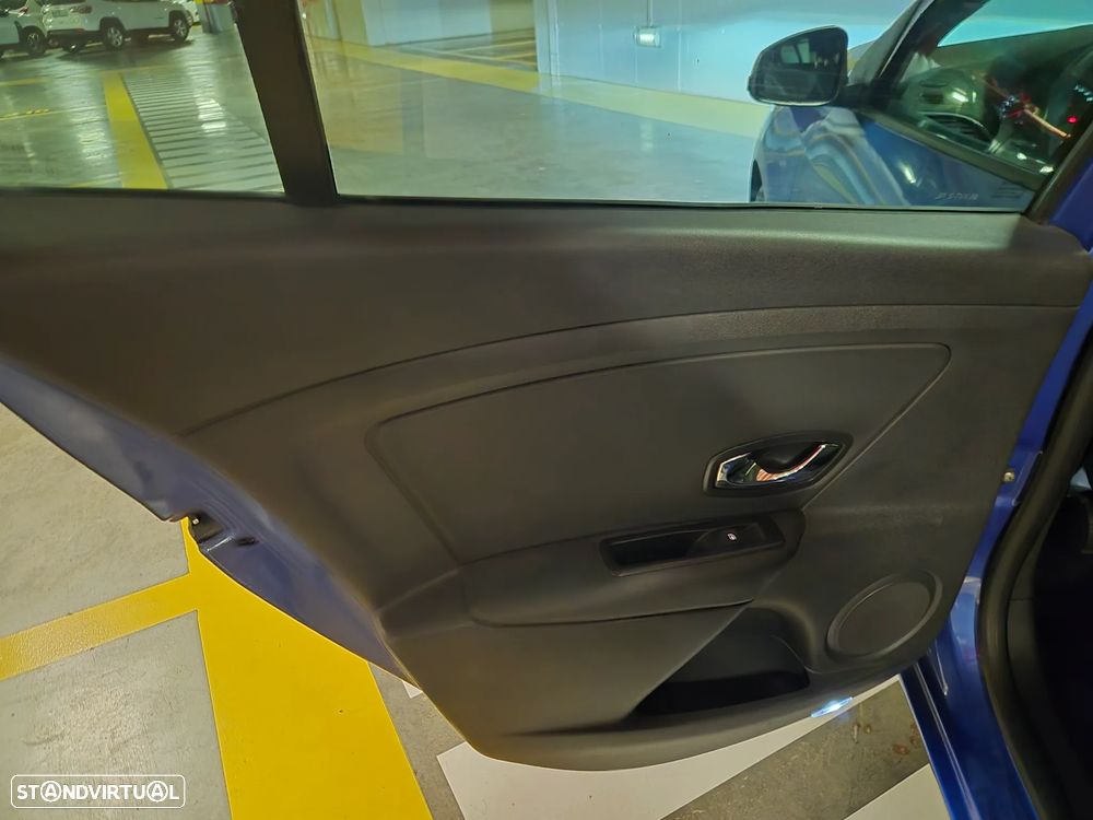 Renault Mégane Sport Tourer 1.5 dCi GT Line - 34