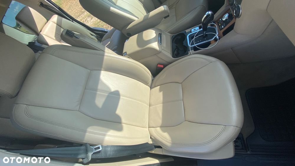 Land Rover Discovery 3.0D V6 HSE - 9