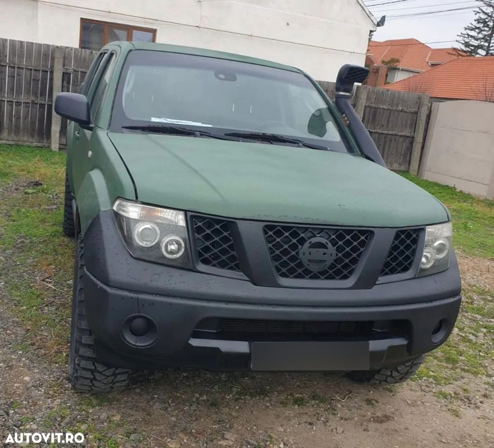 Nissan Pathfinder - 3