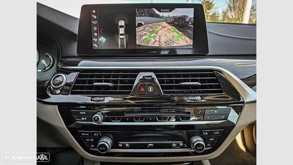 BMW 530 e iPerformance Line Luxury - 12