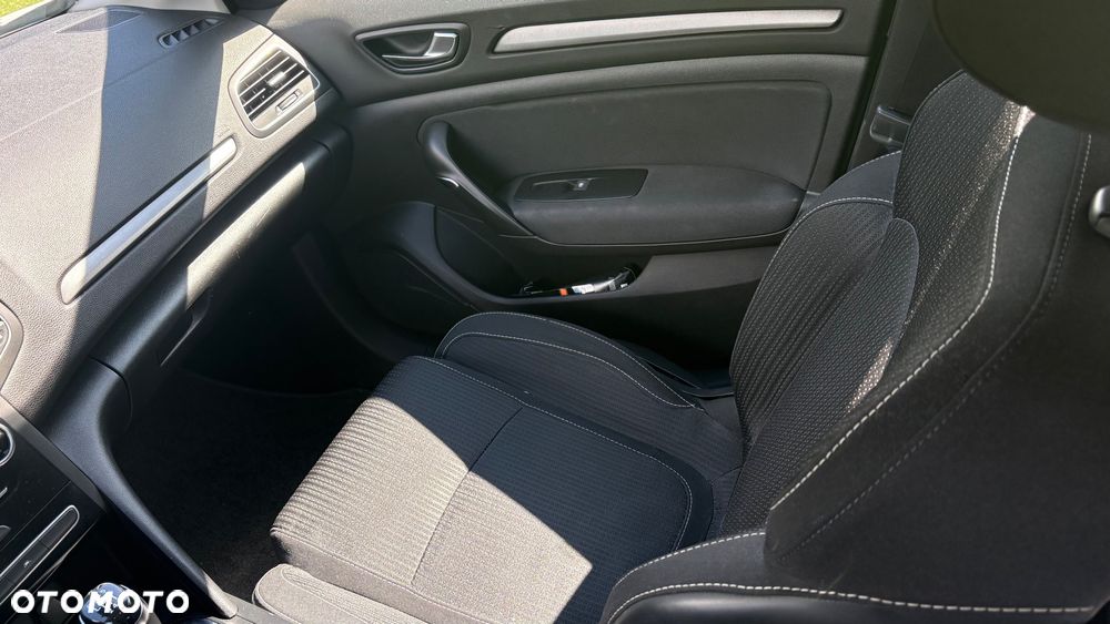 Renault Megane 1.0 TCe Zen - 8