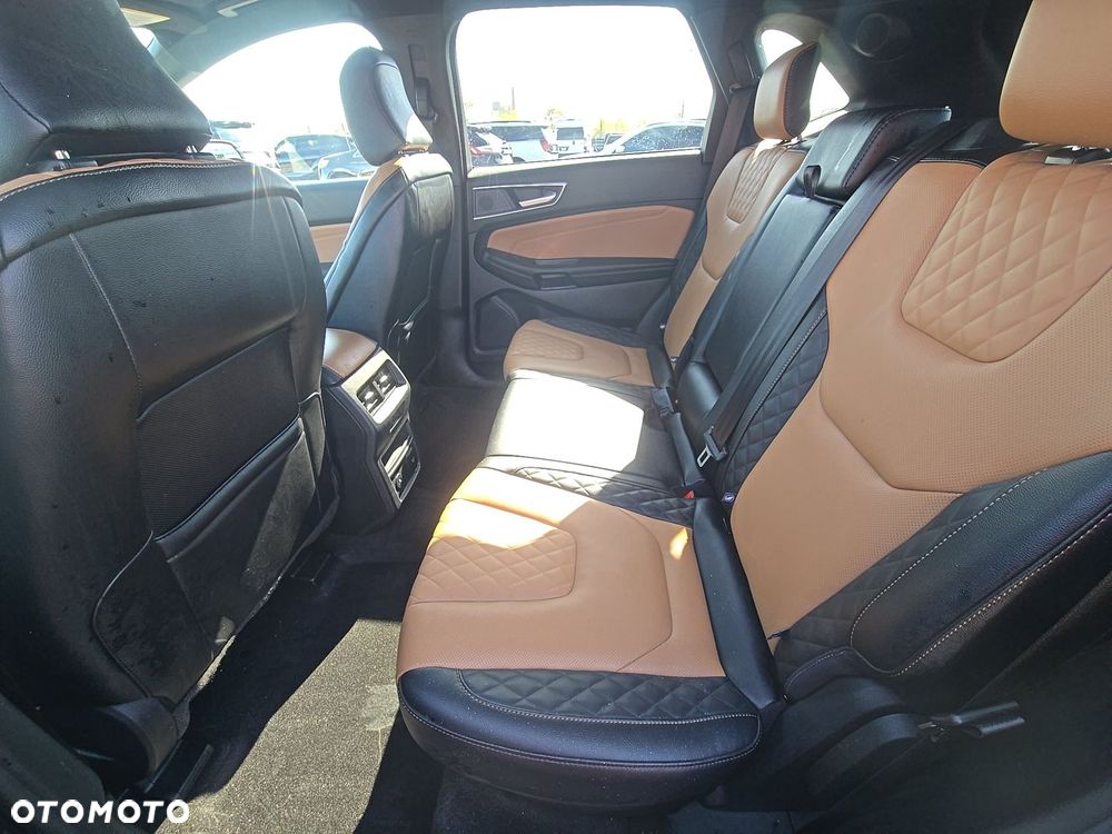 Ford Edge - 16