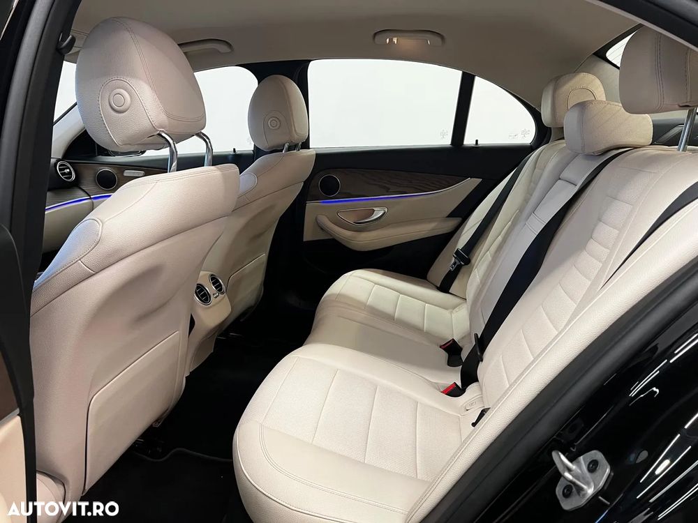 Mercedes-Benz E 220 d 4MATIC Aut. - 9