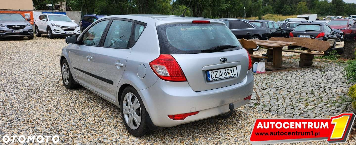 Kia Ceed - 5