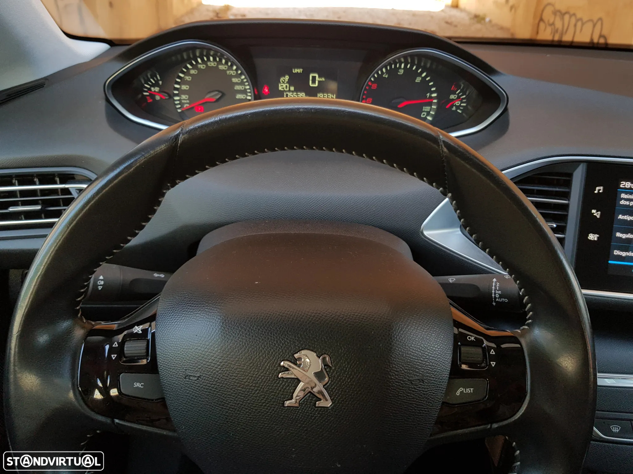 Peugeot 308 1.5 BlueHDi Style - 21
