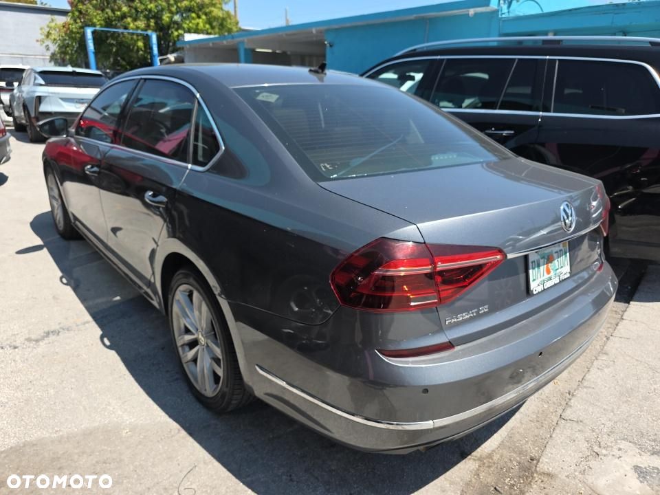 Volkswagen Passat 2.0 TSI BMT Highline DSG - 4