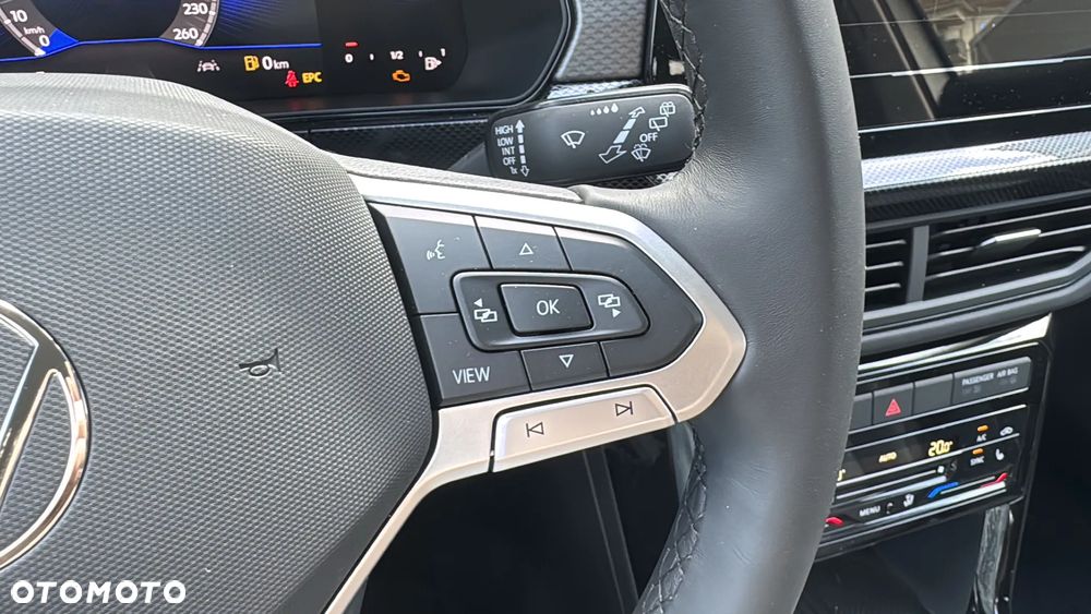 Volkswagen T-Cross 1.0 TSI Life Plus - 12