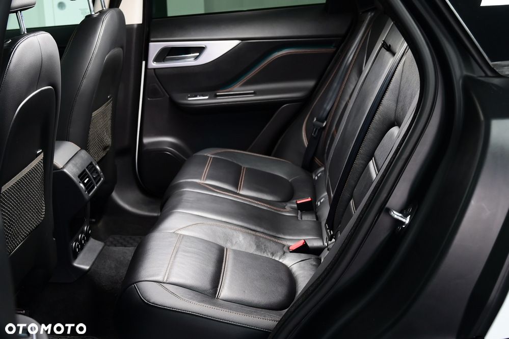 Jaguar F-Pace 2.0 i4D AWD R-Sport - 20