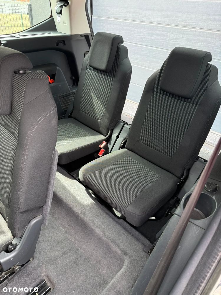 Peugeot 5008 1.6 e-HDi Active S&S 7os - 18