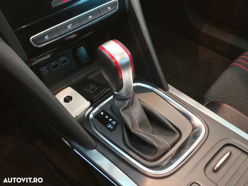 Renault Megane TCE 160 EDC RS Line - 16