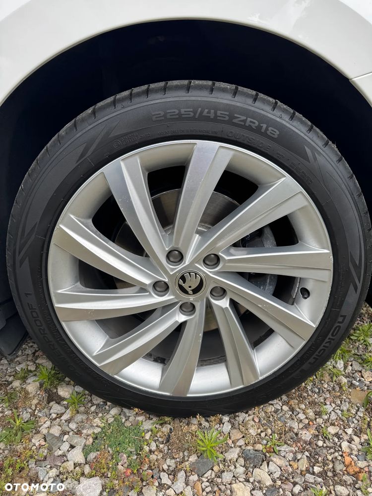 Skoda Octavia 2.0 TDI 4x4 Style DSG - 25