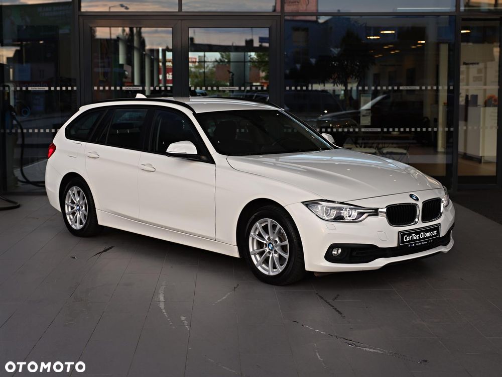 BMW Seria 3 318i - 2