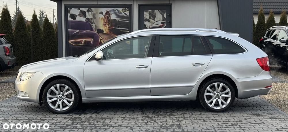 Skoda Superb 3.6 V6 4x4 DSG Elegance - 6