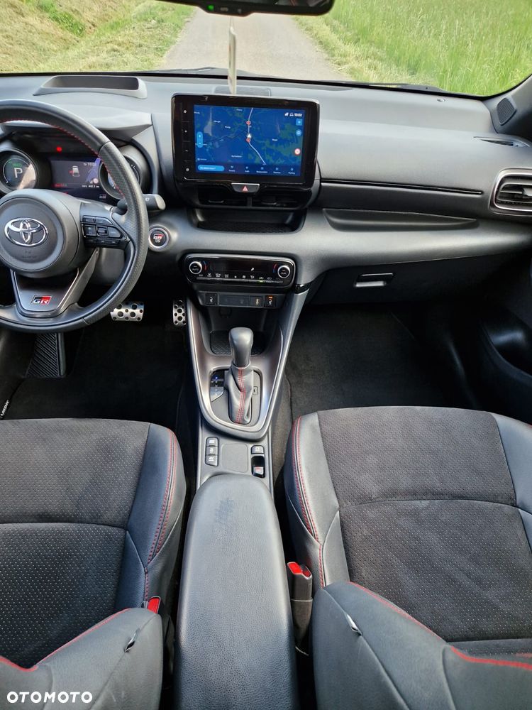Toyota Yaris - 22
