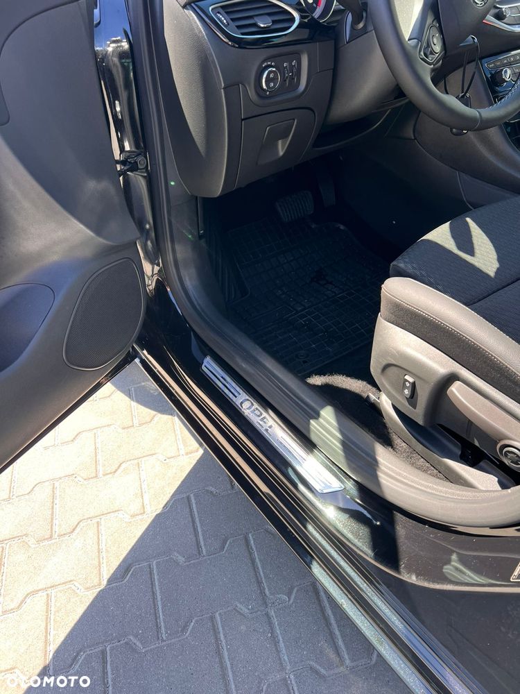 Opel Astra 1.6 D Start/Stop Automatik Ultimate - 17