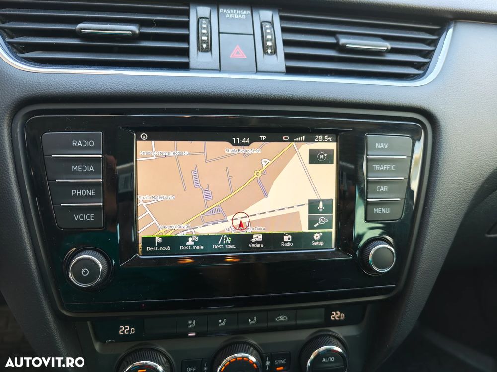 Skoda Octavia 2.0 TDI (Green tec) DSG Ambition - 27