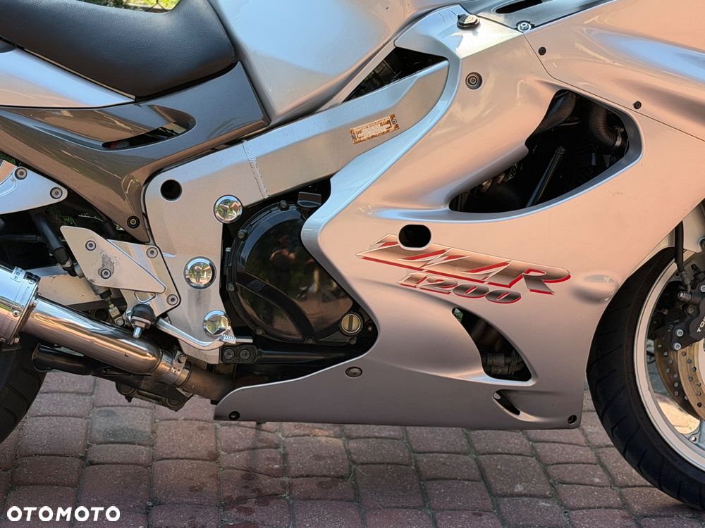Kawasaki ZZR - 13