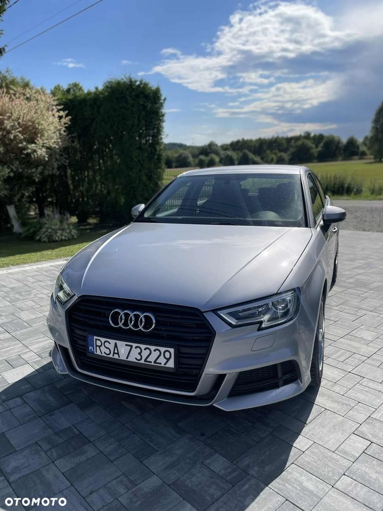 Audi A3 Sportback - 1