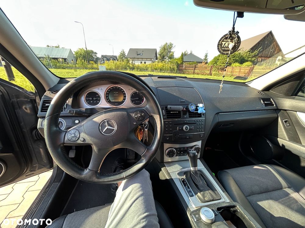 Mercedes-Benz C-Class 2009 photo 5