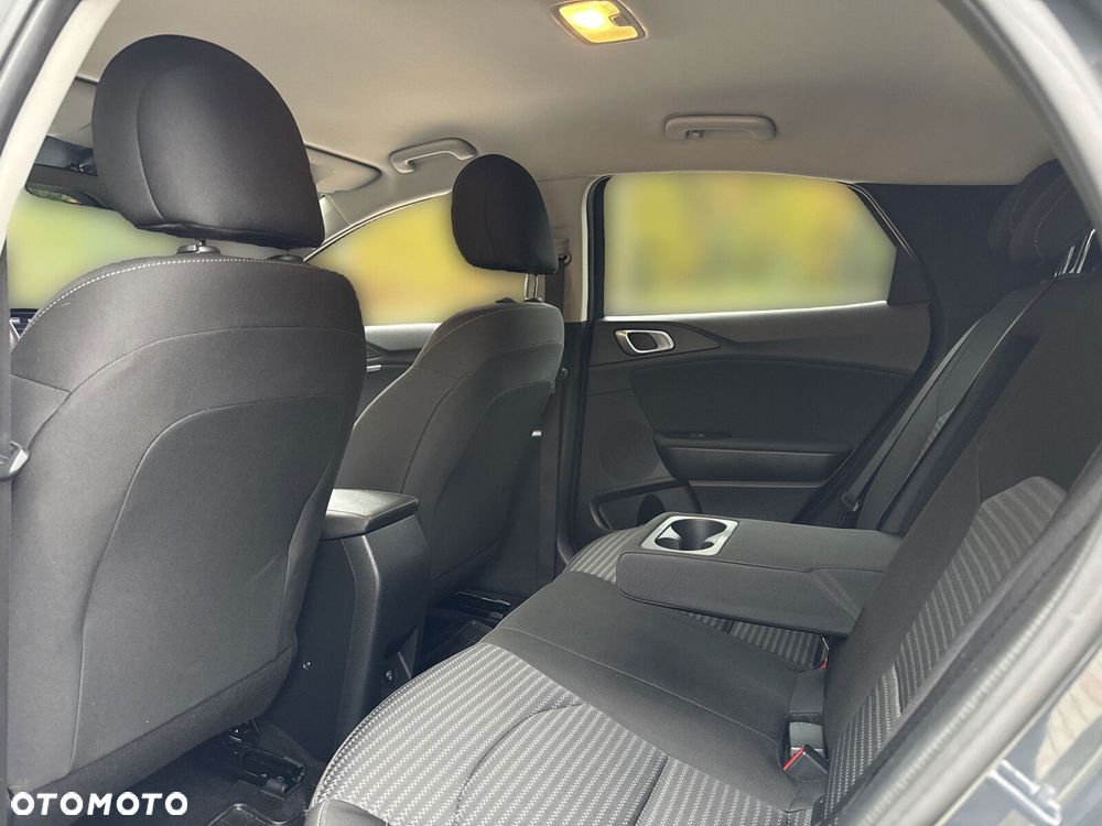 Kia XCeed 1.5 T-GDI Business Line - 18