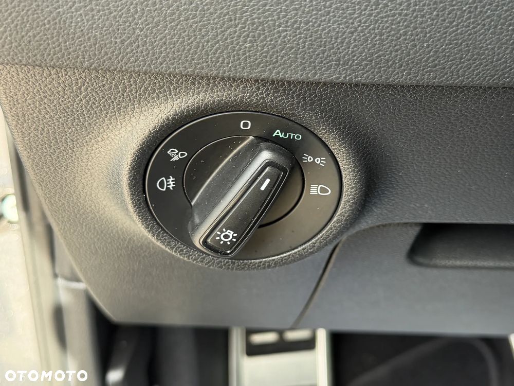 Skoda Karoq 1.5 TSI ACT Sportline DSG - 28