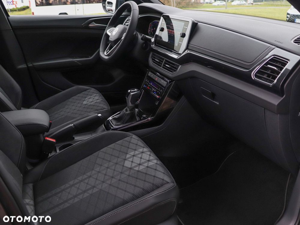 Volkswagen T-Cross - 13