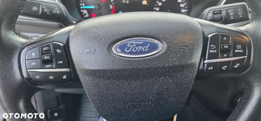 Ford Kuga - 20