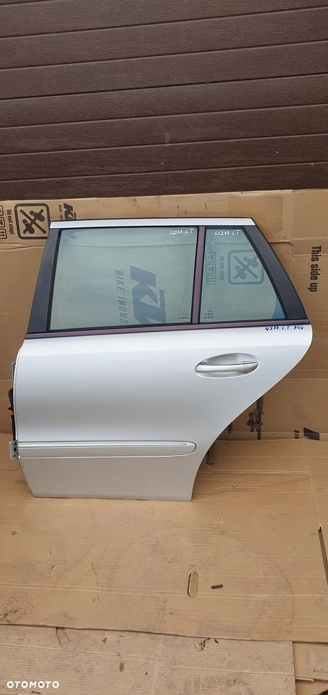 Drzwi lewy tył tylne lewe Mercedes E-Klasa W211 Kombi 744 - 6