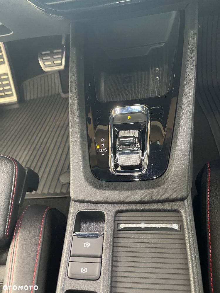 Skoda Octavia 2.0 TSI RS DSG - 23