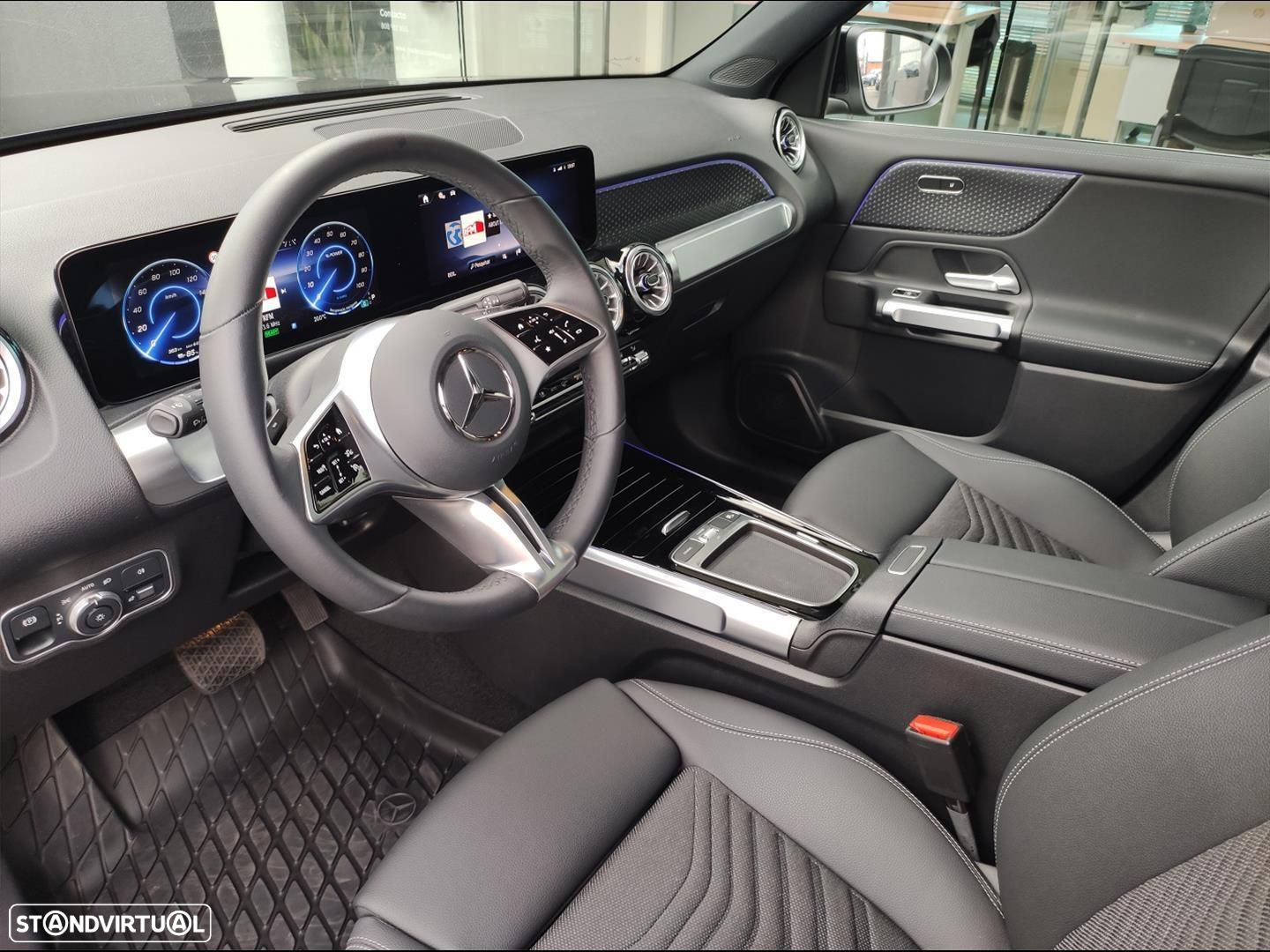 Mercedes-Benz EQB - 8