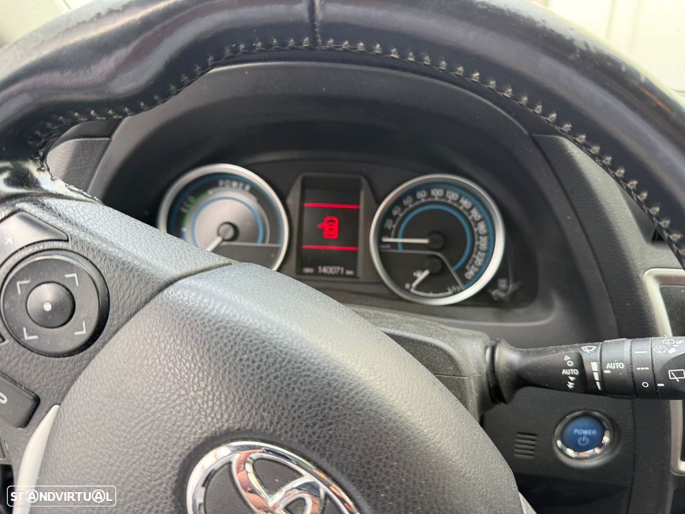 Toyota Auris 1.8 HSD Comfort - 2