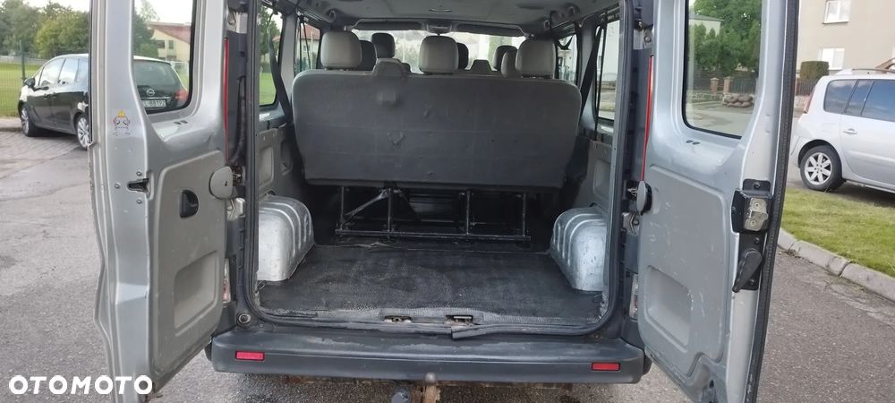 Opel Vivaro - 12