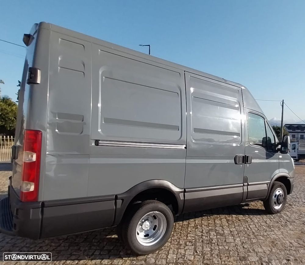Iveco DAILY 35C17  170CV - 6