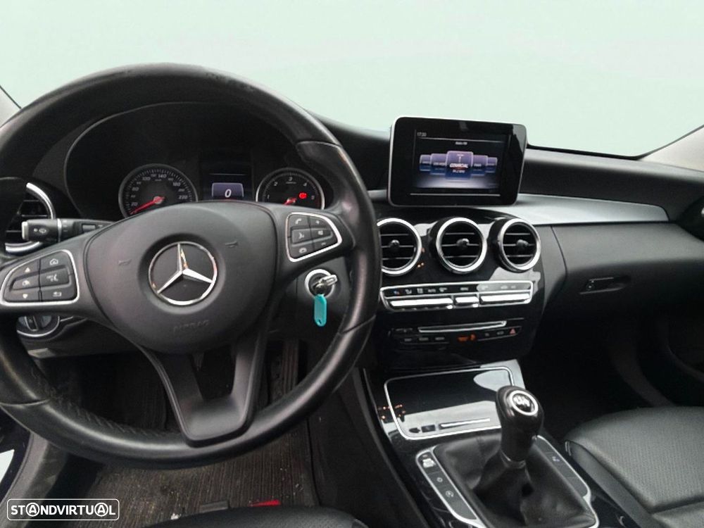 Mercedes-Benz C 180 - 15