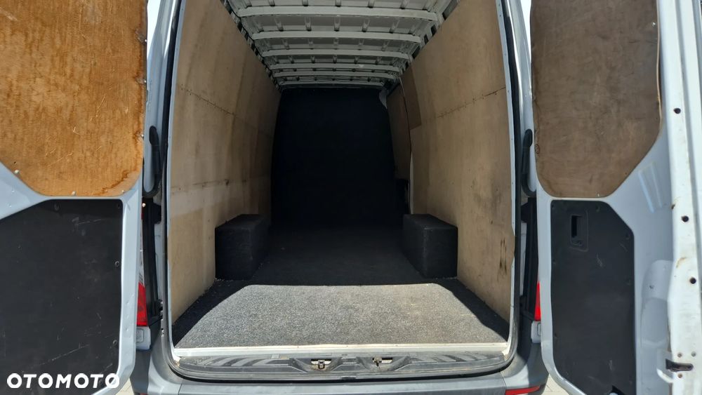 Mercedes-Benz SPRINTER - 10