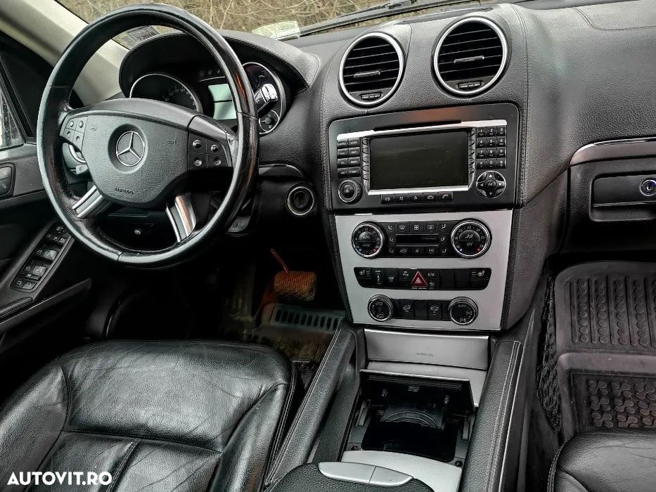 Mercedes-Benz GL - 3