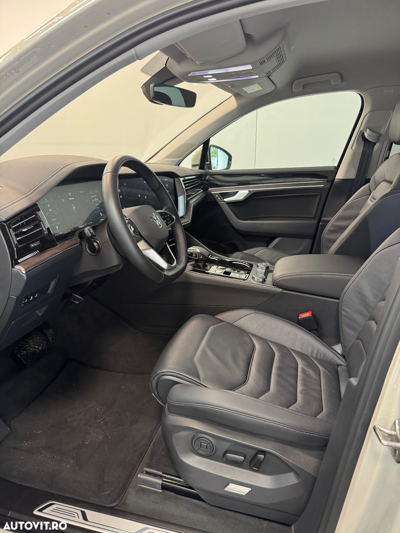 Volkswagen Touareg 3.0 V6 TDI 4Motion DPF Automatik Elegance - 22