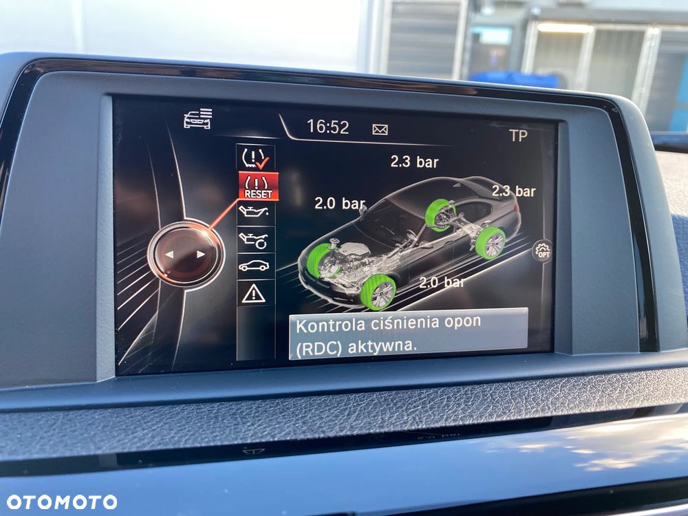 BMW Seria 3 318i Advantage - 23