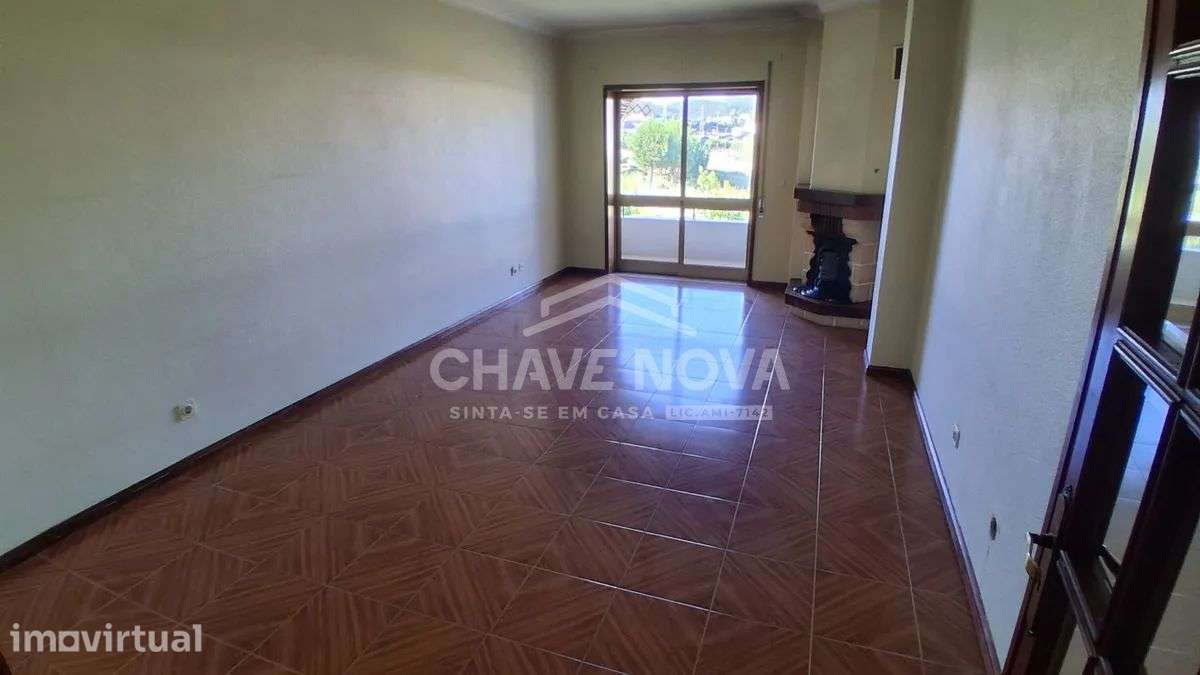 T3 em Rio Tinto | 2 Frentes | Varanda | Garagem/Box | Próximo do Metro - Grande imagem: 4/22